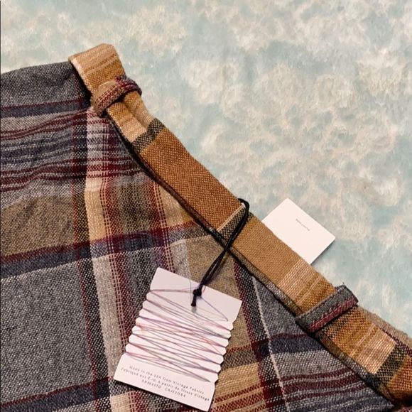 Urban Outfitters wrap skirt - Picture 4 of 5